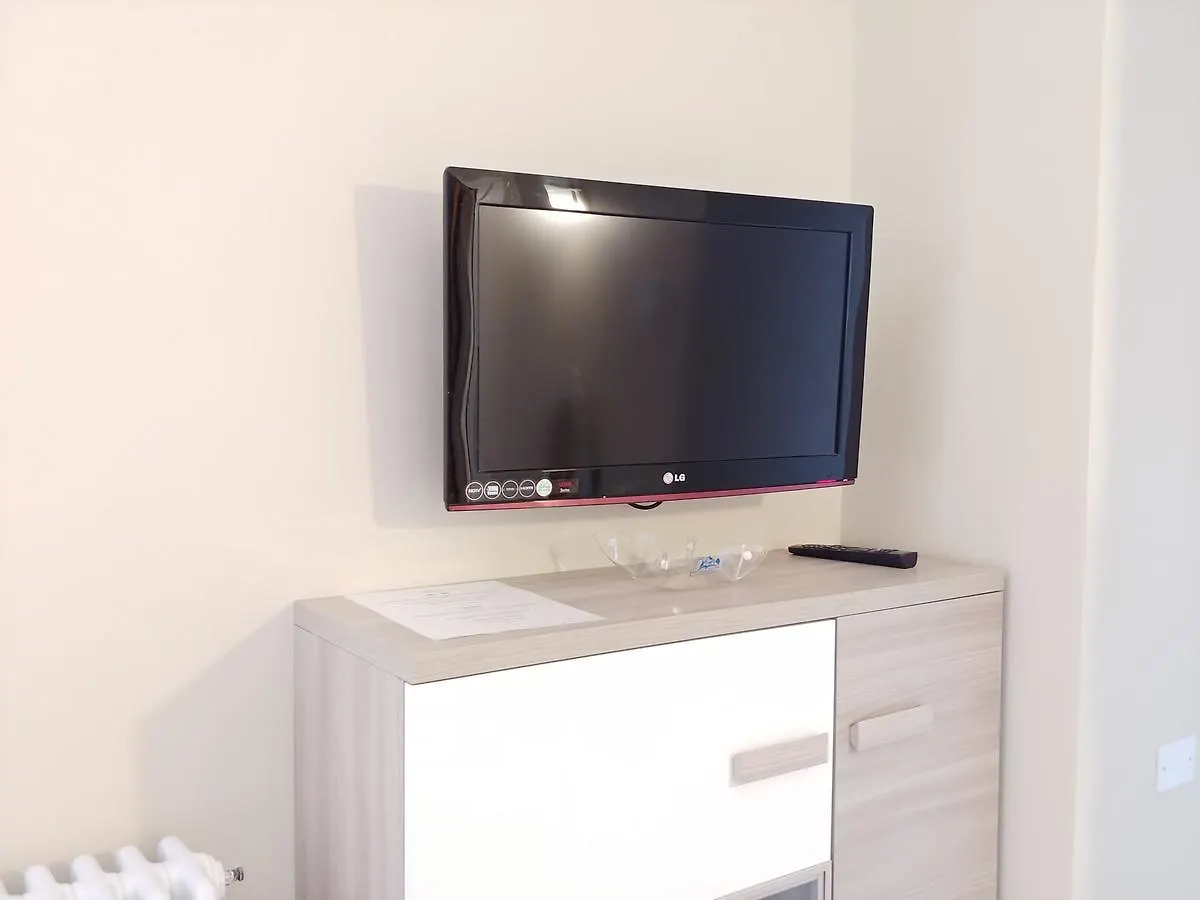 Apartment La Finestra Sul Lago Cernobbio Italy